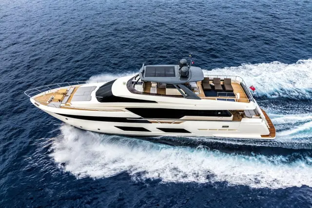 Ferretti 920 — Alquiler De Yates Barcelona, Barcelona