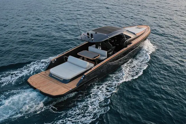 Forza 37 — Alquiler De Yates Barcelona, Barcelona