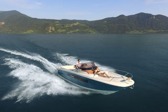 Invictus 280 — Alquiler De Yates Barcelona, Barcelona