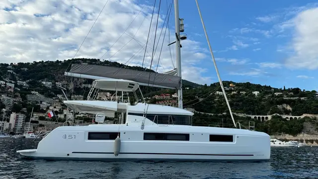 Lagoon 5.1 — Alquiler De Yates Barcelona, Barcelona