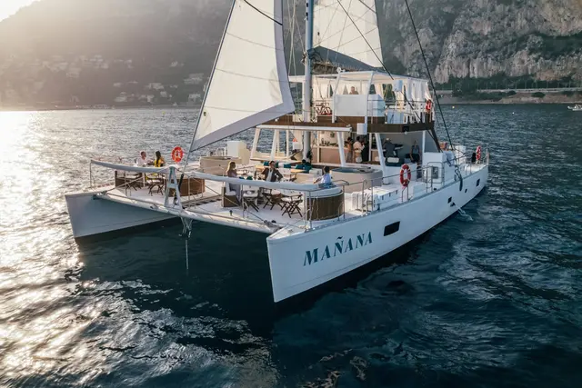 Manana Yacht — Alquiler De Yates Barcelona, Barcelona
