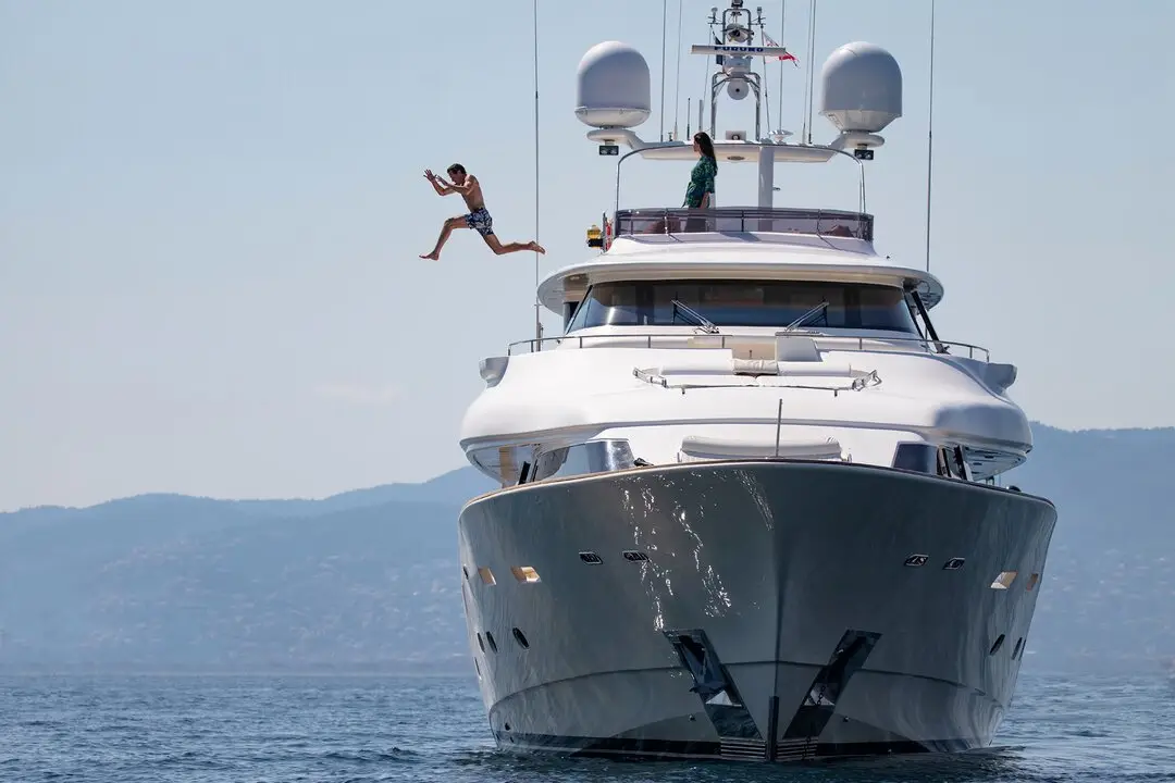 Navetta 33, camarote principal — Alquiler De Yates Barcelona, Barcelona. Casco de desplazamiento para travesías largas y tranquilas