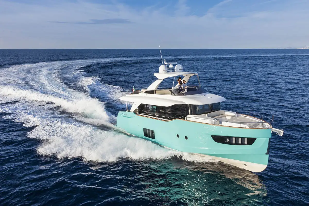 Navetta 58, exterior — Alquiler De Yates Barcelona, Barcelona. Casco estable para una jornada tranquila frente a Sitges