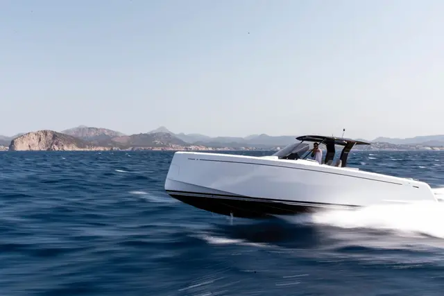 Pardo 38 — Alquiler De Yates Barcelona, Barcelona