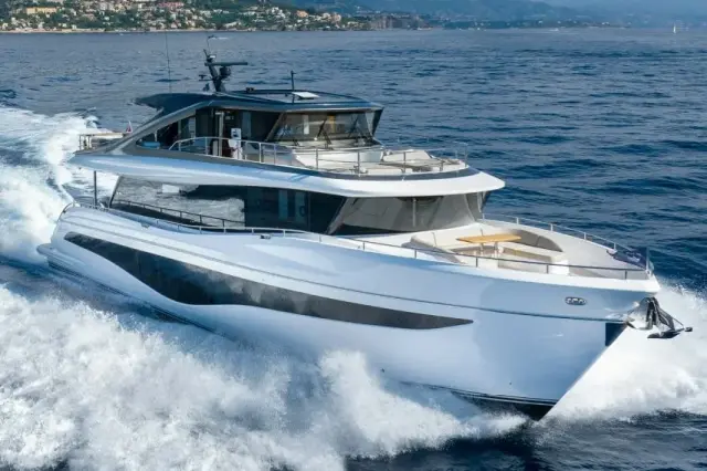 Princess Y80 — Alquiler De Yates Barcelona, Barcelona