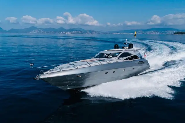 Sunseeker Predator 68 — Alquiler De Yates Barcelona, Barcelona