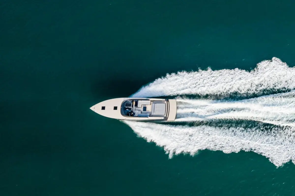 Vandutch 55, cubierta principal — Alquiler De Yates Barcelona, Barcelona. Un día de mar abierto rumbo a Sitges